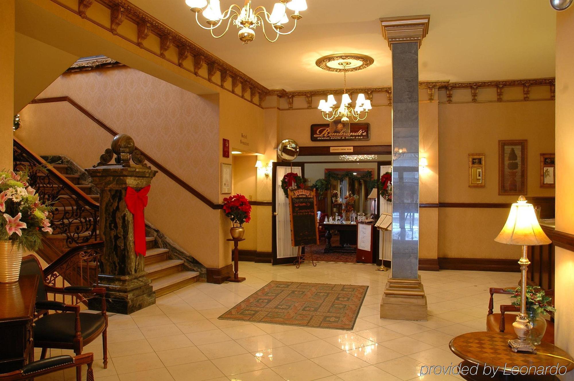 Hotel Senator Саскатун Інтер'єр фото